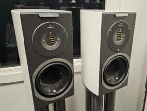 Audiovector R1 Avantgarde HiFi Erbjudande