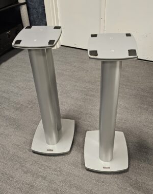 Dynaudio Stand 4 Hifi-rea